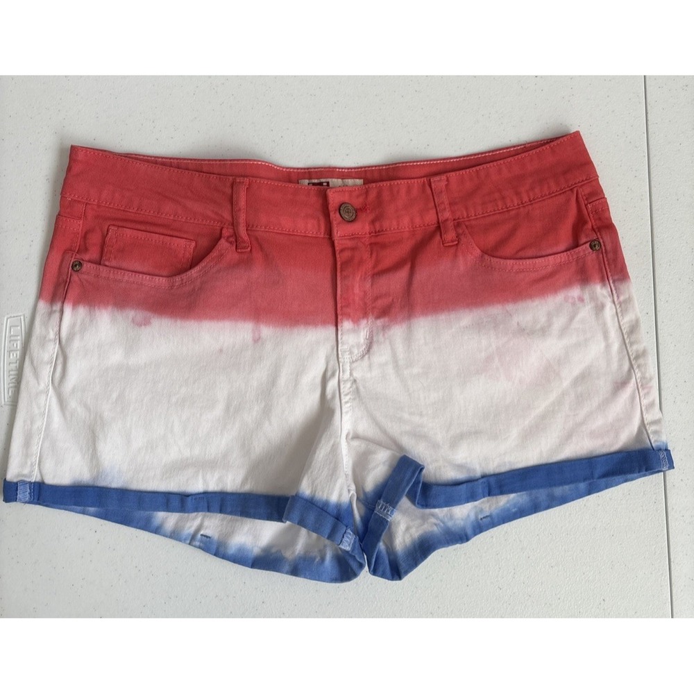 Lei Junior's Size 17 Ashley Lowrise Tie Dye Red White Blue Jean Shorts